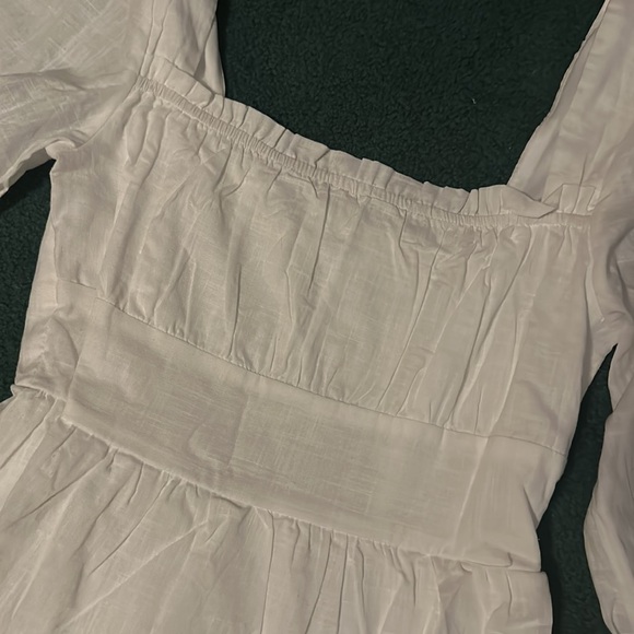 White sundress - Picture 3 of 5